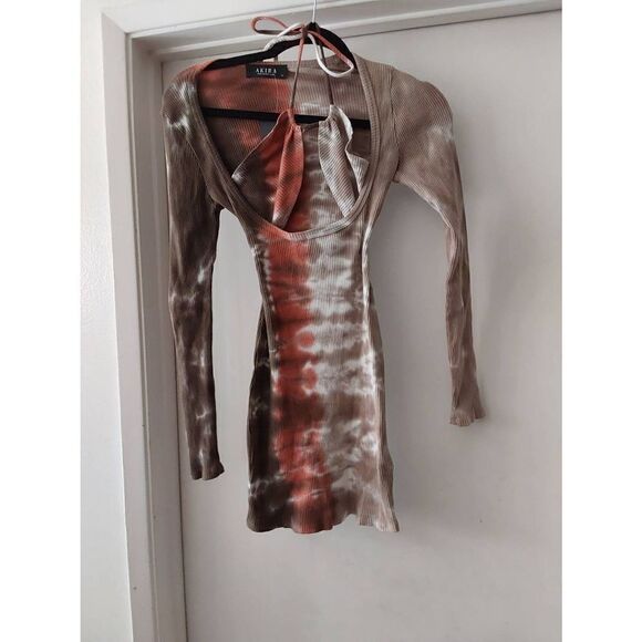 NWT~Akira What She Wants Tie Dye Mini Dress~Neutral Colors Sz L - Picture 2 of 8